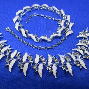 PARK LANE RHINESTONE Necklace Bracelet Set Creamy White Enamel Leaves Silvertone